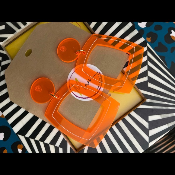 Jasmine - Picture 2 of 2